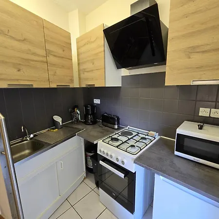 Rez De Jardin Avec Terrasse Privative Apartman