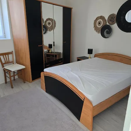 Rez De Jardin Avec Terrasse Privative Appartamento La Bourboule